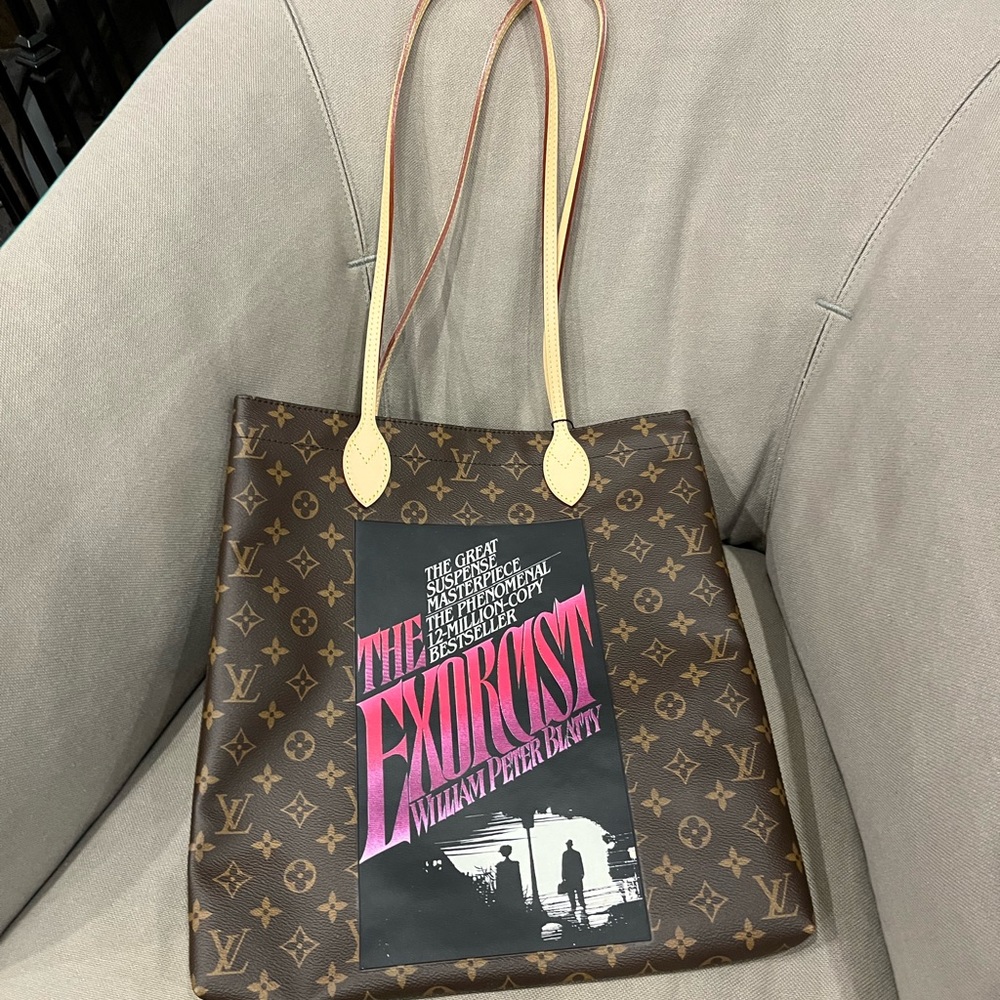Louis Vuitton Carry It Monogram Shoulder Bag tote New w pouch/dust bag! 2 in 1 - Picture 3 of 10